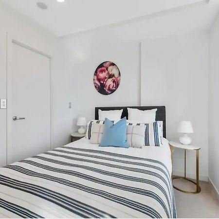 Апартаменты Just Opposite To Sky Tower , 2 Bed 2 Bath In Cbd Окленд Экстерьер фото