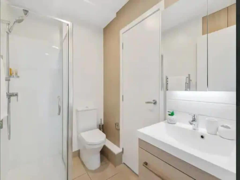 Апартаменты Just Opposite To Sky Tower , 2 Bed 2 Bath In Cbd Окленд Экстерьер фото